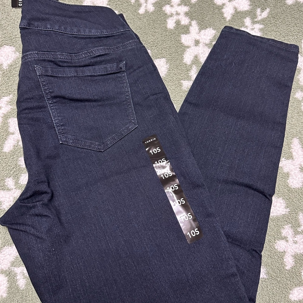 Torrid Dark Indigo Jeggings